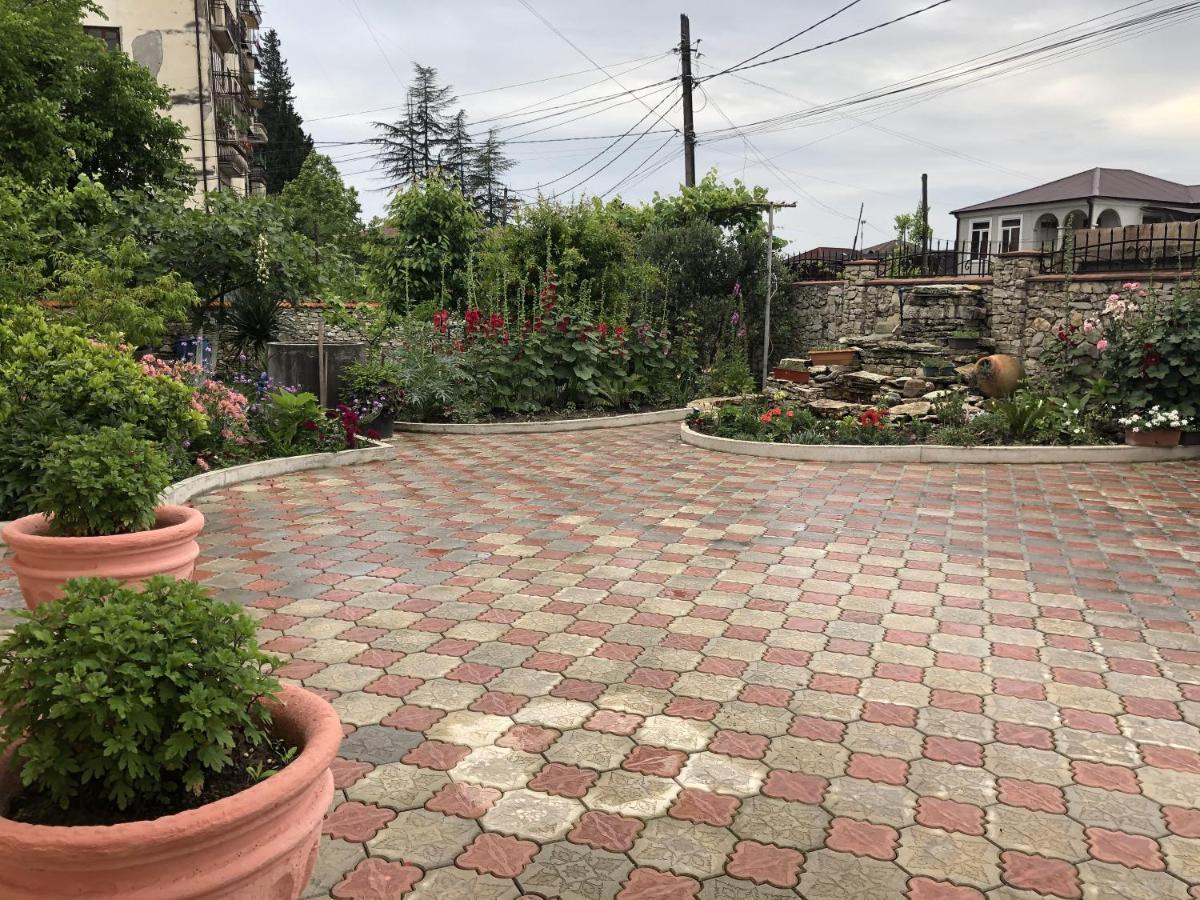 Apsua-Home Sukhumi Ngoại thất bức ảnh